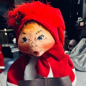 Vintage AnnaLee 33”Caroler woman. Made in NH USA. Authentic hand painted face.